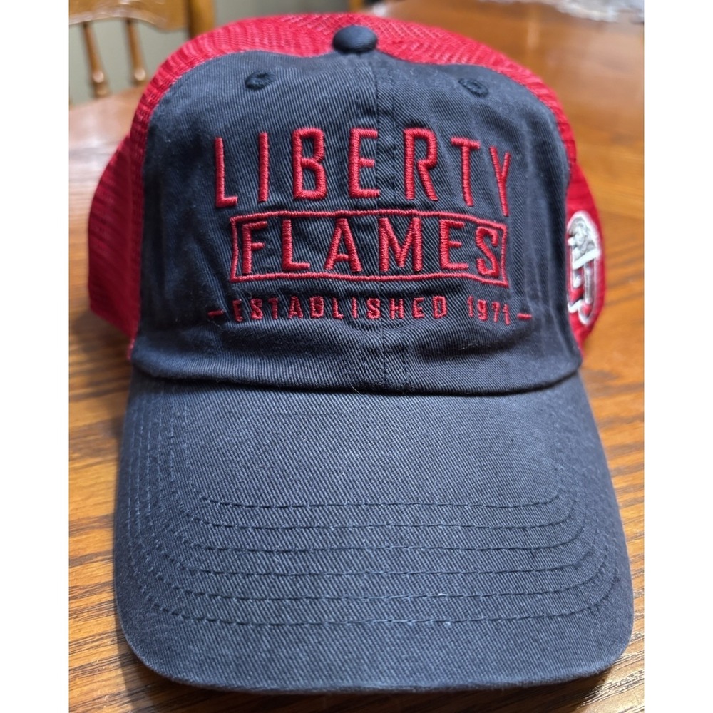 Liberty Flames Hat‎ Cap Black Red Mesh Snapback Script Spellout New NWT